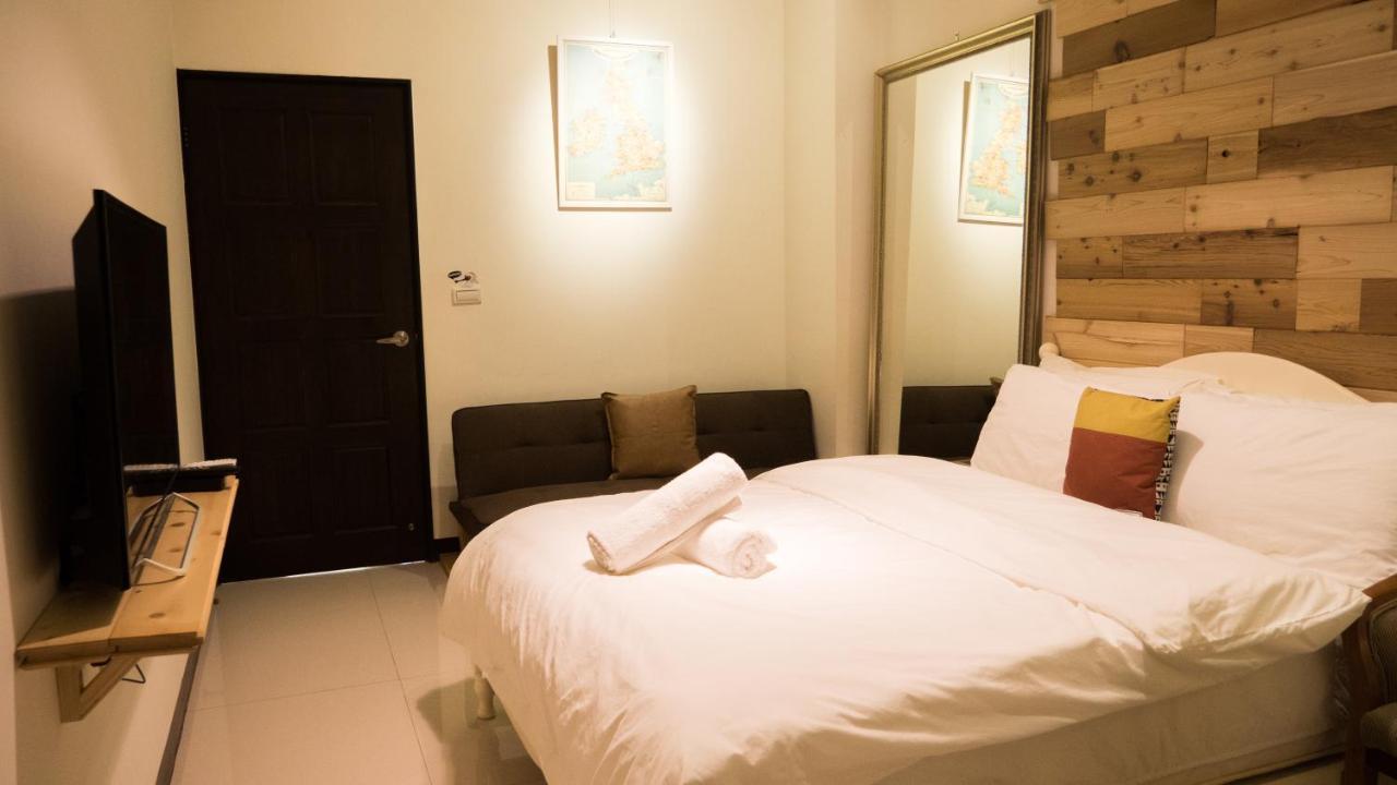 黑琵軼棧湖濱旅宿 K&B Happy Hostel Tainan Exterior photo